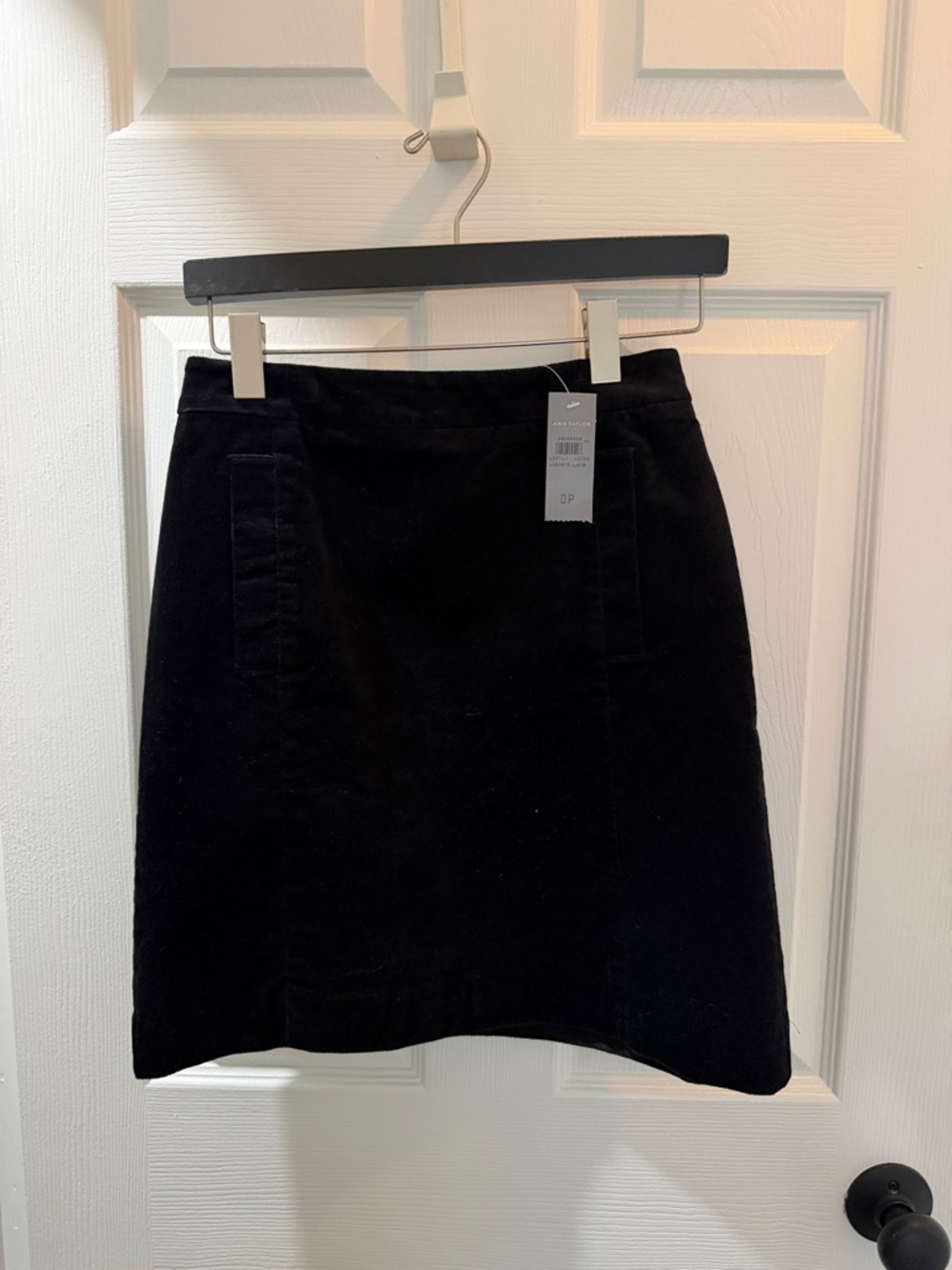 Ann Taylor Black Mini Skirt - Velvet-like fabric